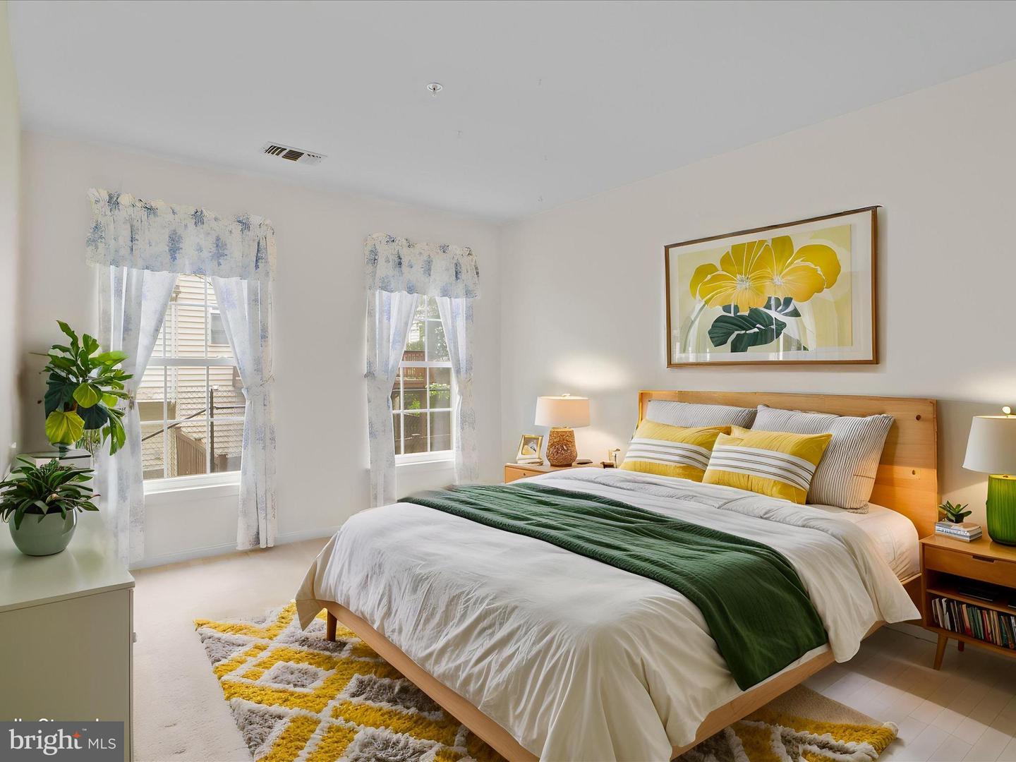 4574 SUPERIOR SQ, FAIRFAX, Virginia 22033, 2 Bedrooms Bedrooms, ,2 BathroomsBathrooms,Residential,For sale,4574 SUPERIOR SQ,VAFX2239660 MLS # VAFX2239660