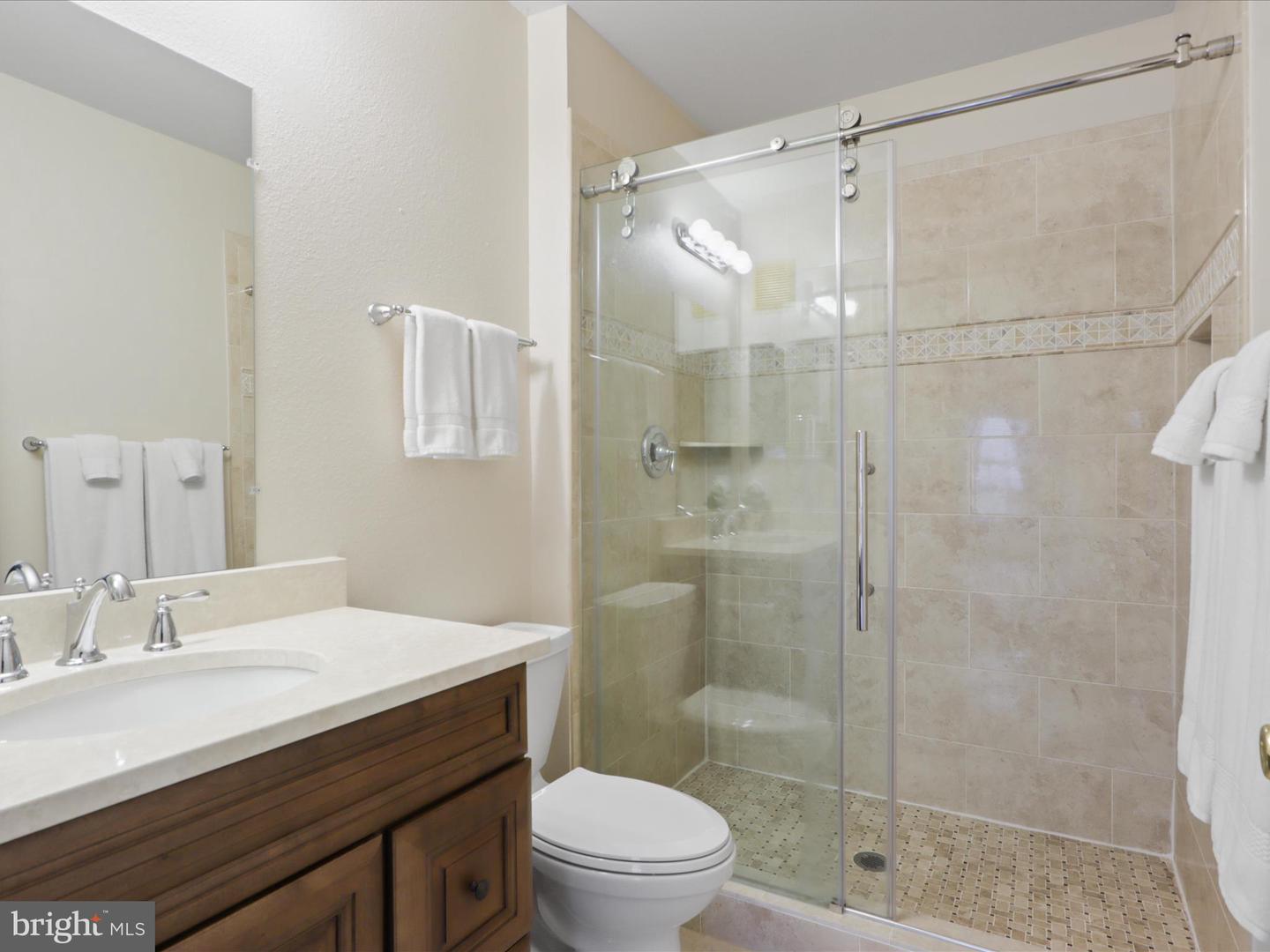 4574 SUPERIOR SQ, FAIRFAX, Virginia 22033, 2 Bedrooms Bedrooms, ,2 BathroomsBathrooms,Residential,For sale,4574 SUPERIOR SQ,VAFX2239660 MLS # VAFX2239660