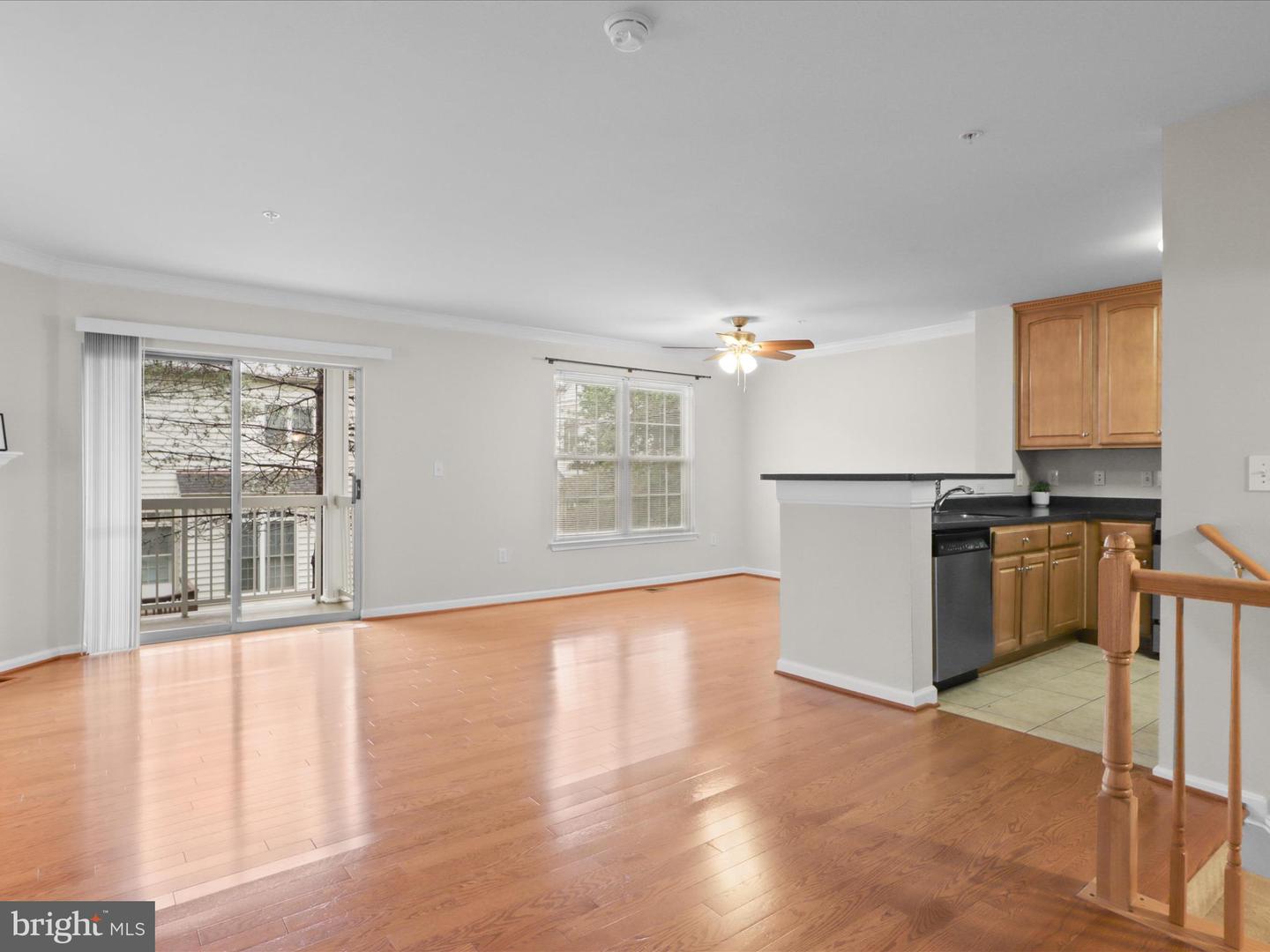 4574 SUPERIOR SQ, FAIRFAX, Virginia 22033, 2 Bedrooms Bedrooms, ,2 BathroomsBathrooms,Residential,For sale,4574 SUPERIOR SQ,VAFX2239660 MLS # VAFX2239660