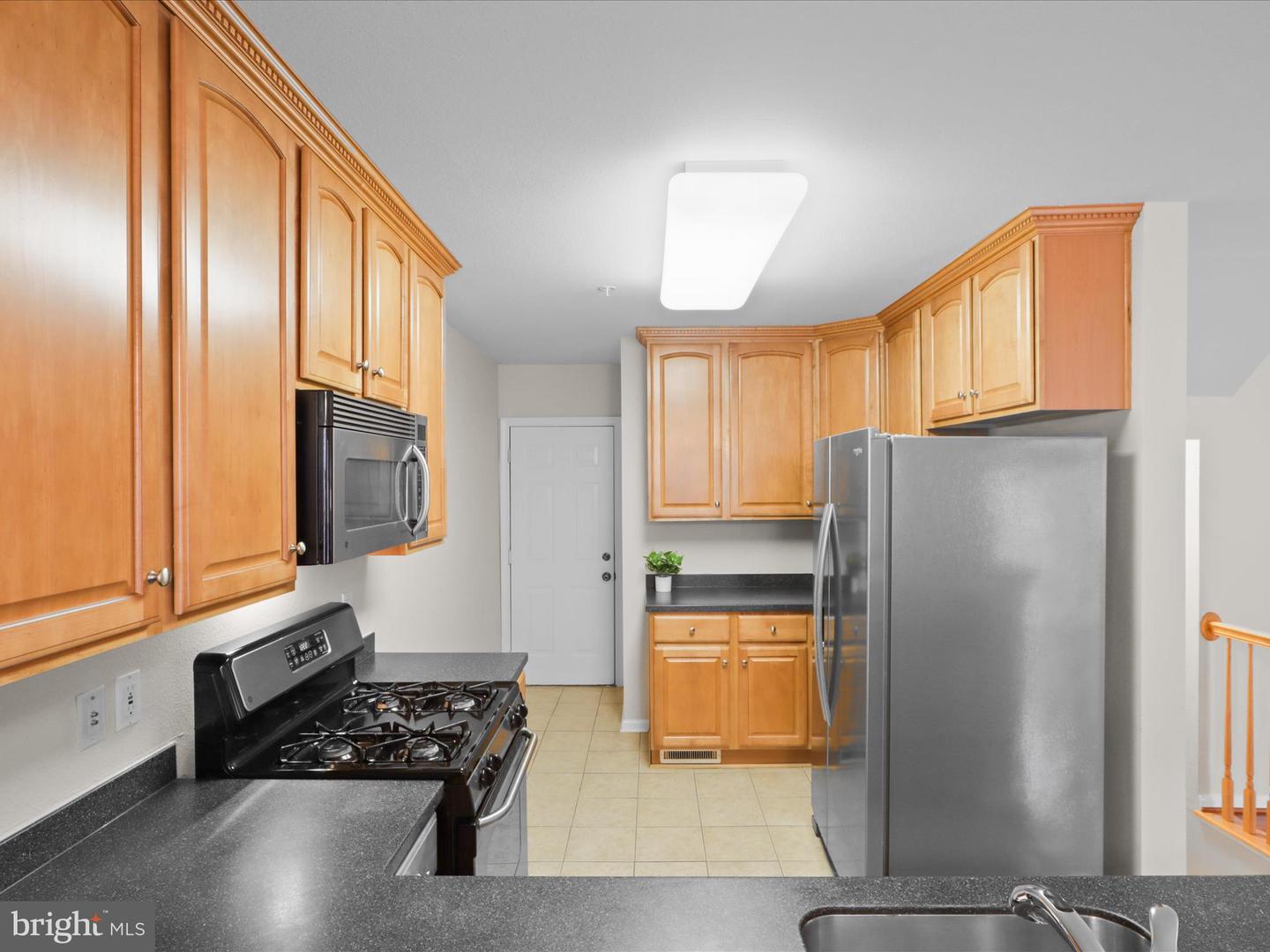 4574 SUPERIOR SQ, FAIRFAX, Virginia 22033, 2 Bedrooms Bedrooms, ,2 BathroomsBathrooms,Residential,For sale,4574 SUPERIOR SQ,VAFX2239660 MLS # VAFX2239660