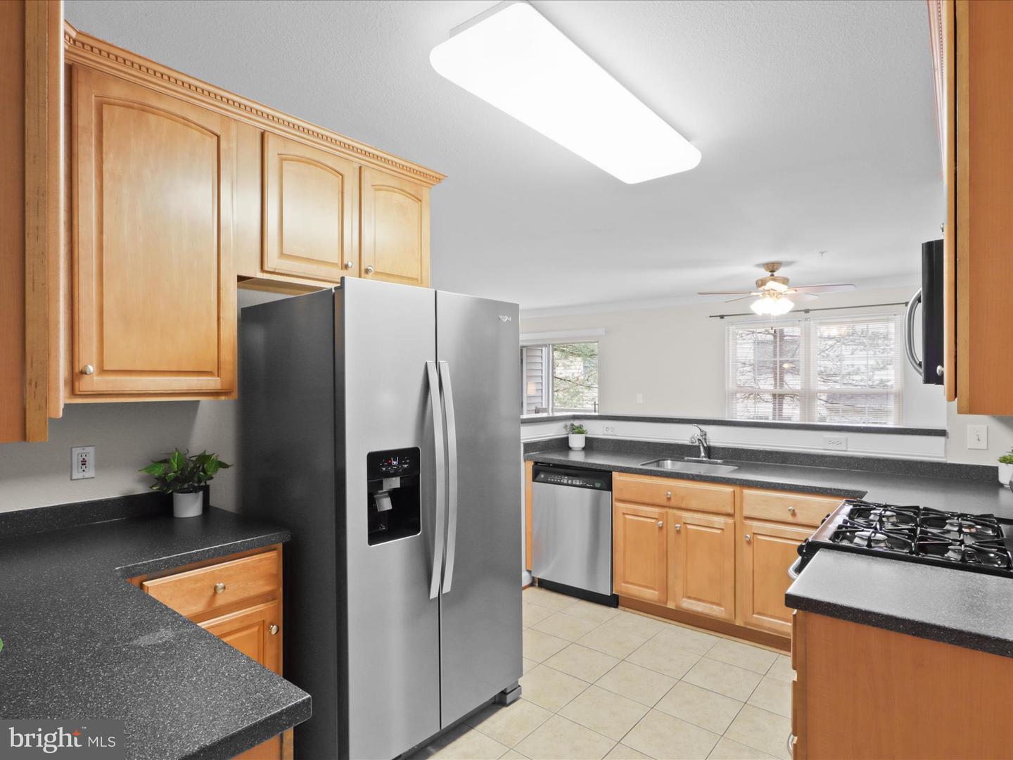 4574 SUPERIOR SQ, FAIRFAX, Virginia 22033, 2 Bedrooms Bedrooms, ,2 BathroomsBathrooms,Residential,For sale,4574 SUPERIOR SQ,VAFX2239660 MLS # VAFX2239660