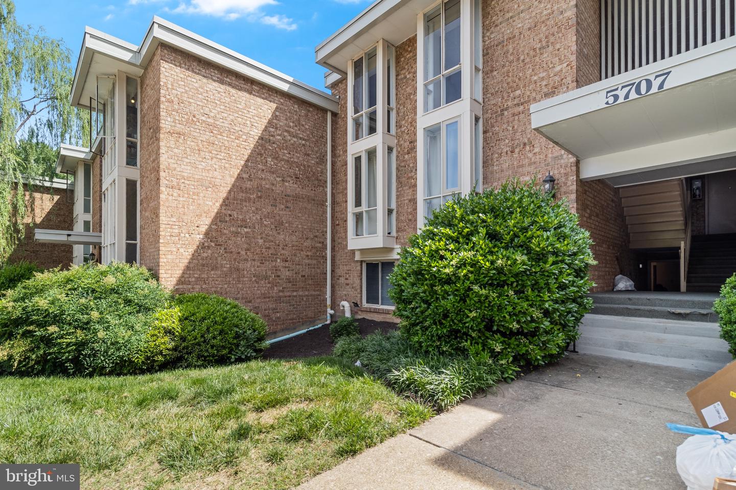 5707 INDIAN CT #31, ALEXANDRIA, Virginia 22303, 2 Bedrooms Bedrooms, ,1 BathroomBathrooms,Residential,For sale,5707 INDIAN CT #31,VAFX2239666 MLS # VAFX2239666