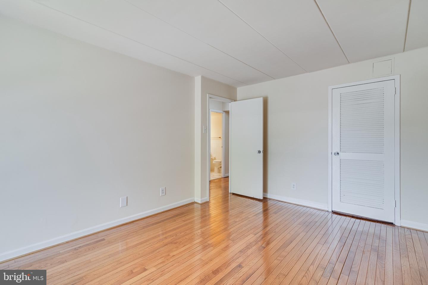 5707 INDIAN CT #31, ALEXANDRIA, Virginia 22303, 2 Bedrooms Bedrooms, ,1 BathroomBathrooms,Residential,For sale,5707 INDIAN CT #31,VAFX2239666 MLS # VAFX2239666
