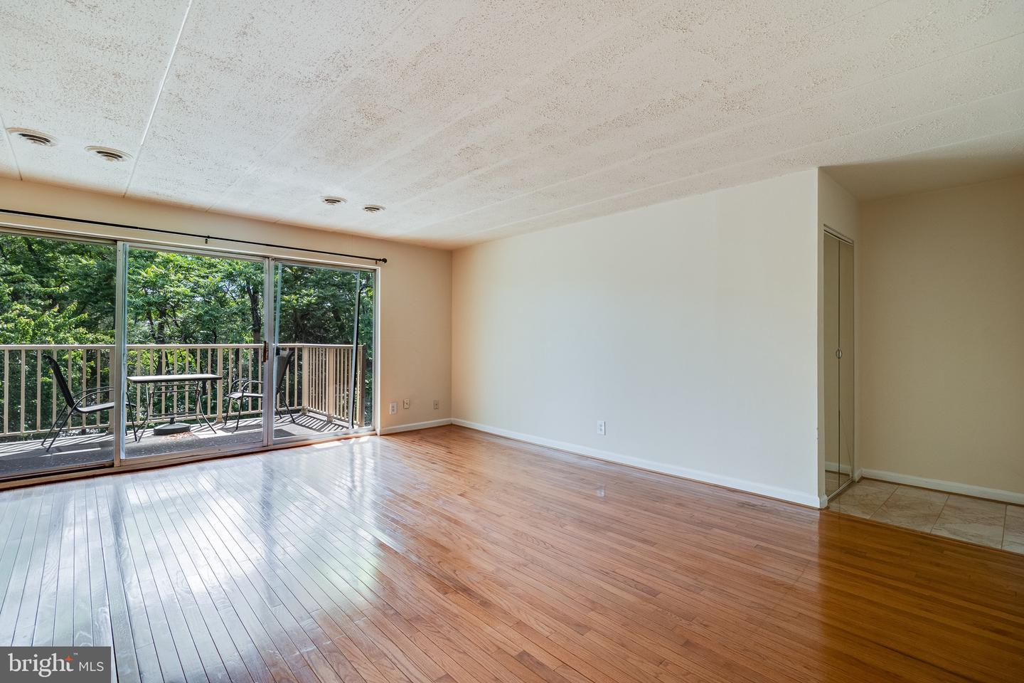5707 INDIAN CT #31, ALEXANDRIA, Virginia 22303, 2 Bedrooms Bedrooms, ,1 BathroomBathrooms,Residential,For sale,5707 INDIAN CT #31,VAFX2239666 MLS # VAFX2239666
