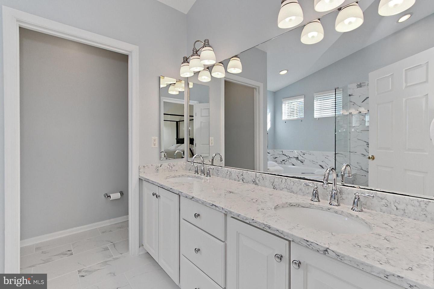 209 JENNINGS CT SE, LEESBURG, Virginia 20175, 4 Bedrooms Bedrooms, ,3 BathroomsBathrooms,Residential,For sale,209 JENNINGS CT SE,VALO2095996 MLS # VALO2095996