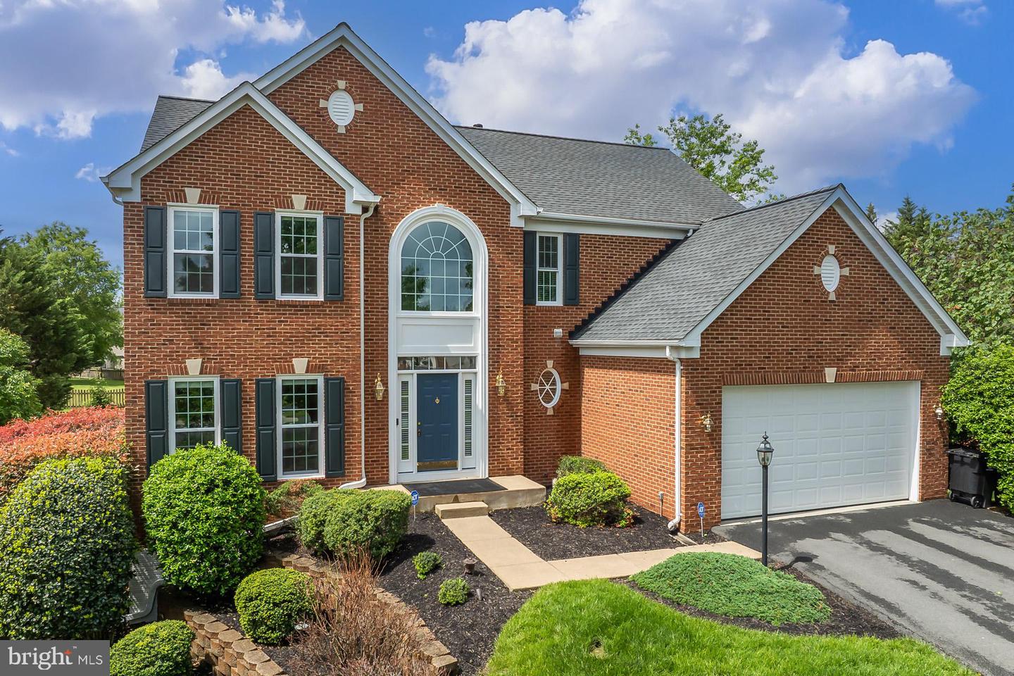209 JENNINGS CT SE, LEESBURG, Virginia 20175, 4 Bedrooms Bedrooms, ,3 BathroomsBathrooms,Residential,For sale,209 JENNINGS CT SE,VALO2095996 MLS # VALO2095996