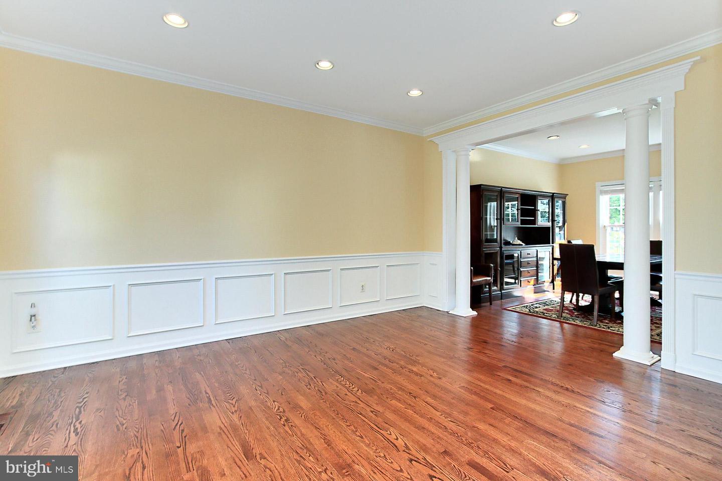209 JENNINGS CT SE, LEESBURG, Virginia 20175, 4 Bedrooms Bedrooms, ,3 BathroomsBathrooms,Residential,For sale,209 JENNINGS CT SE,VALO2095996 MLS # VALO2095996