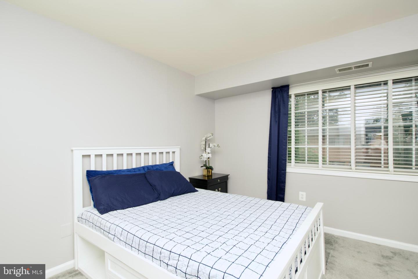5603 FRANCONIA RD #301, ALEXANDRIA, Virginia 22310, 2 Bedrooms Bedrooms, ,1 BathroomBathrooms,Residential,For sale,5603 FRANCONIA RD #301,VAFX2239720 MLS # VAFX2239720