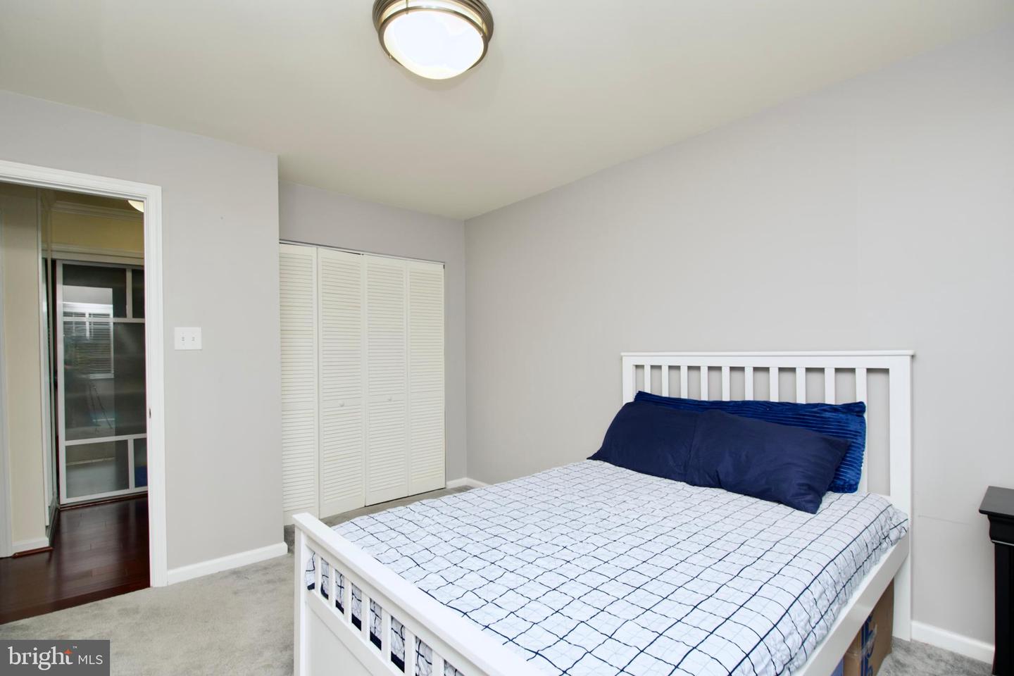5603 FRANCONIA RD #301, ALEXANDRIA, Virginia 22310, 2 Bedrooms Bedrooms, ,1 BathroomBathrooms,Residential,For sale,5603 FRANCONIA RD #301,VAFX2239720 MLS # VAFX2239720