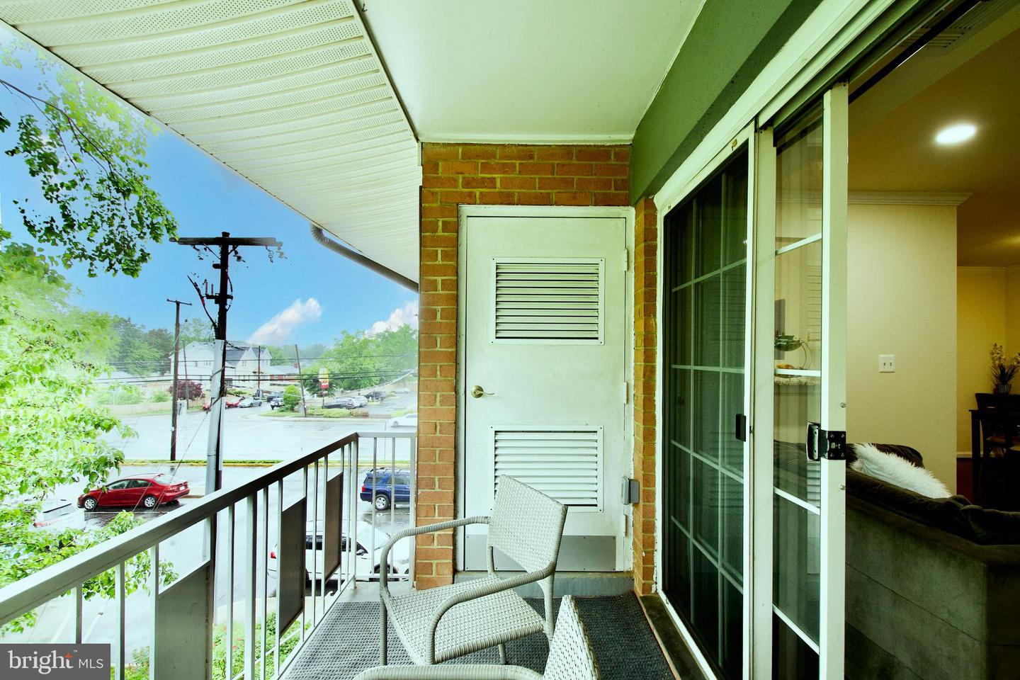 5603 FRANCONIA RD #301, ALEXANDRIA, Virginia 22310, 2 Bedrooms Bedrooms, ,1 BathroomBathrooms,Residential,For sale,5603 FRANCONIA RD #301,VAFX2239720 MLS # VAFX2239720