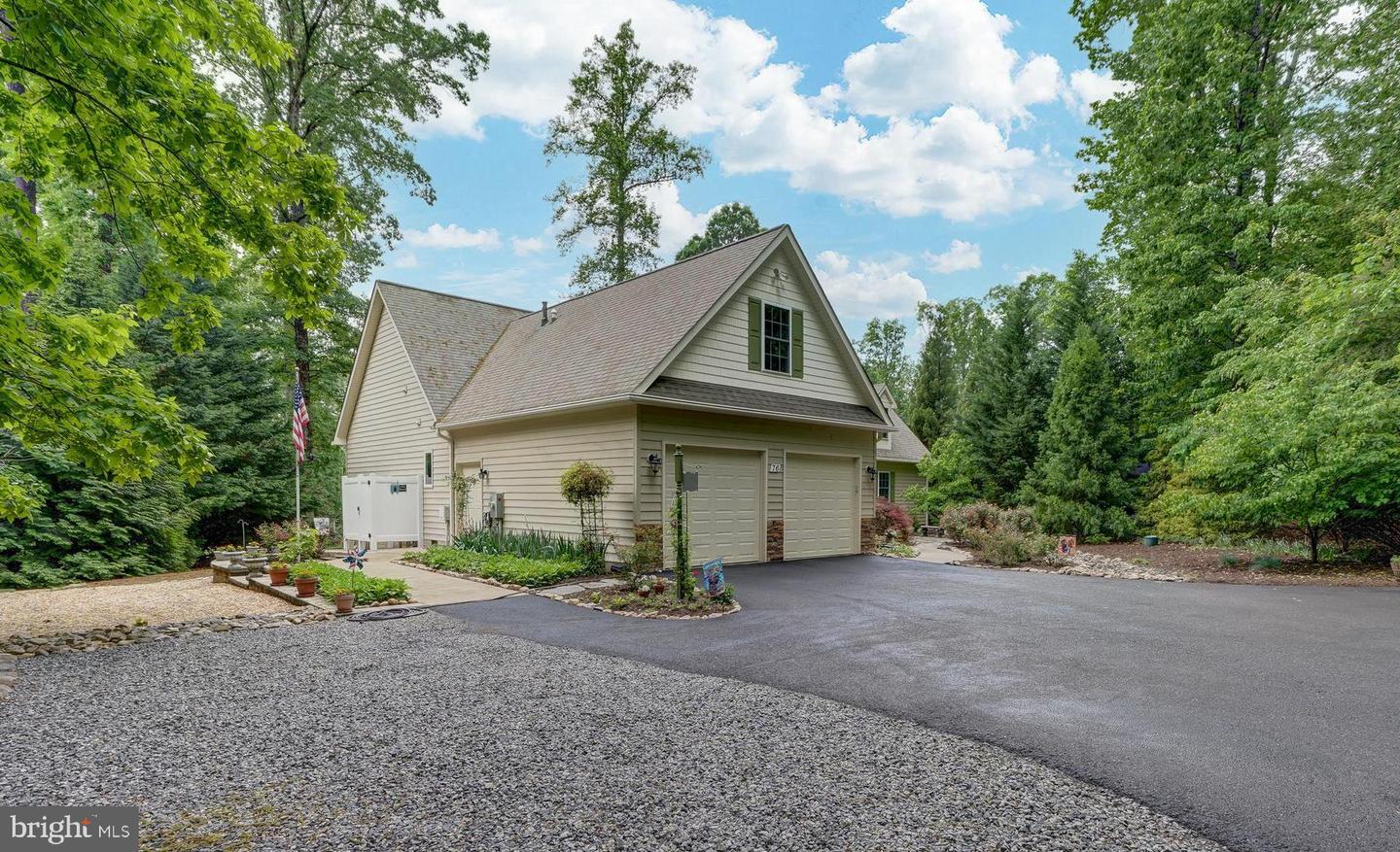 76 RETRIEVER CT, BUMPASS, Virginia 23024, 4 Bedrooms Bedrooms, 11 Rooms Rooms,2 BathroomsBathrooms,Residential,For sale,76 RETRIEVER CT,VALA2007830 MLS # VALA2007830