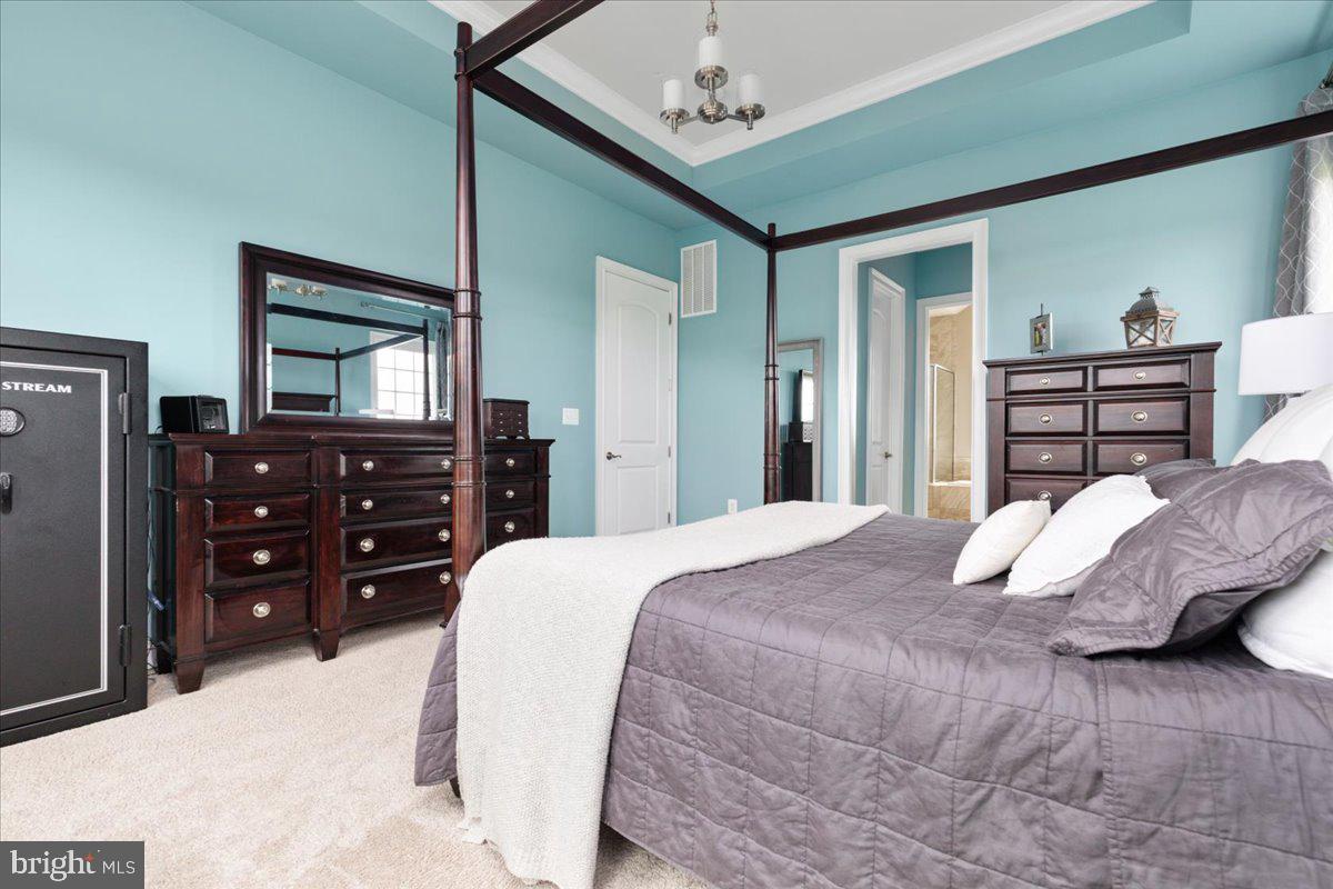 39571 CHARLES HENRY PL, WATERFORD, Virginia 20197, 5 Bedrooms Bedrooms, ,3 BathroomsBathrooms,Residential,For sale,39571 CHARLES HENRY PL,VALO2096020 MLS # VALO2096020