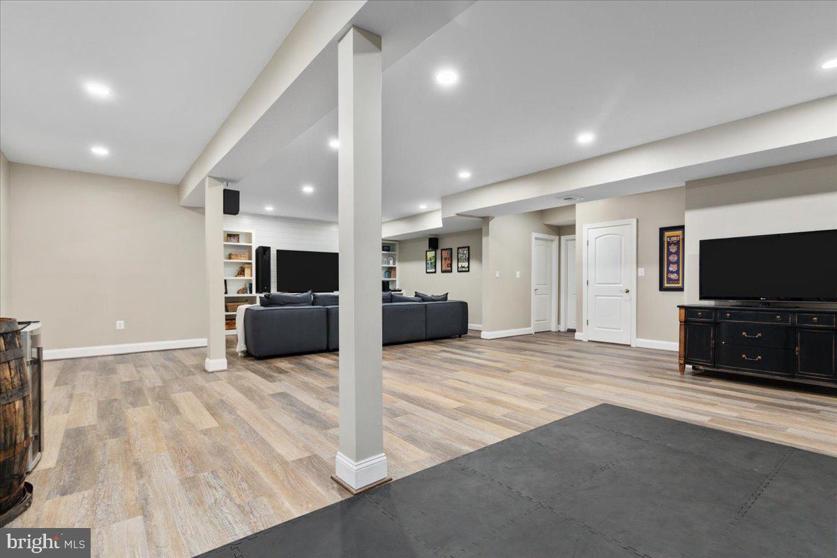 39571 CHARLES HENRY PL, WATERFORD, Virginia 20197, 5 Bedrooms Bedrooms, ,3 BathroomsBathrooms,Residential,For sale,39571 CHARLES HENRY PL,VALO2096020 MLS # VALO2096020