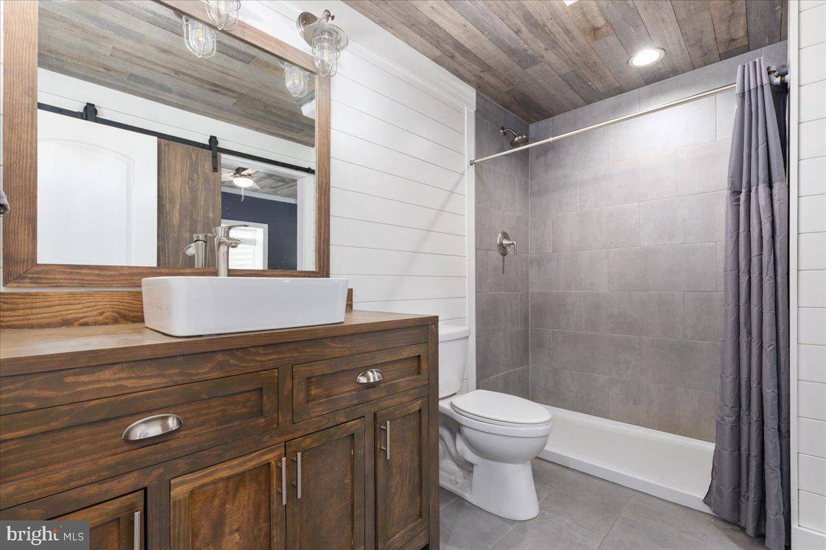39571 CHARLES HENRY PL, WATERFORD, Virginia 20197, 5 Bedrooms Bedrooms, ,3 BathroomsBathrooms,Residential,For sale,39571 CHARLES HENRY PL,VALO2096020 MLS # VALO2096020