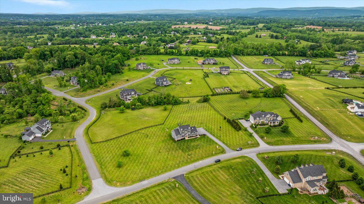 39571 CHARLES HENRY PL, WATERFORD, Virginia 20197, 5 Bedrooms Bedrooms, ,3 BathroomsBathrooms,Residential,For sale,39571 CHARLES HENRY PL,VALO2096020 MLS # VALO2096020