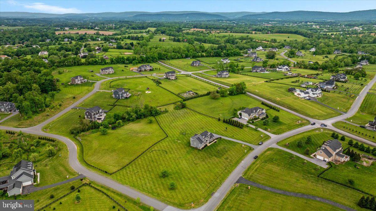39571 CHARLES HENRY PL, WATERFORD, Virginia 20197, 5 Bedrooms Bedrooms, ,3 BathroomsBathrooms,Residential,For sale,39571 CHARLES HENRY PL,VALO2096020 MLS # VALO2096020