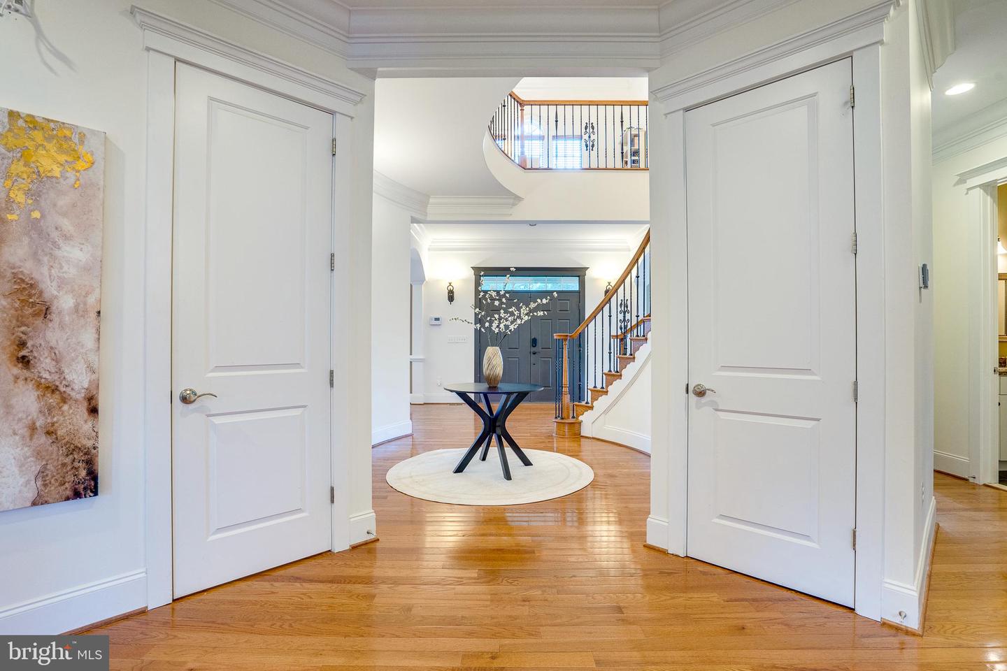 829 GOLDEN ARROW ST, GREAT FALLS, Virginia 22066, 6 Bedrooms Bedrooms, ,6 BathroomsBathrooms,Residential,For sale,829 GOLDEN ARROW ST,VAFX2239824 MLS # VAFX2239824