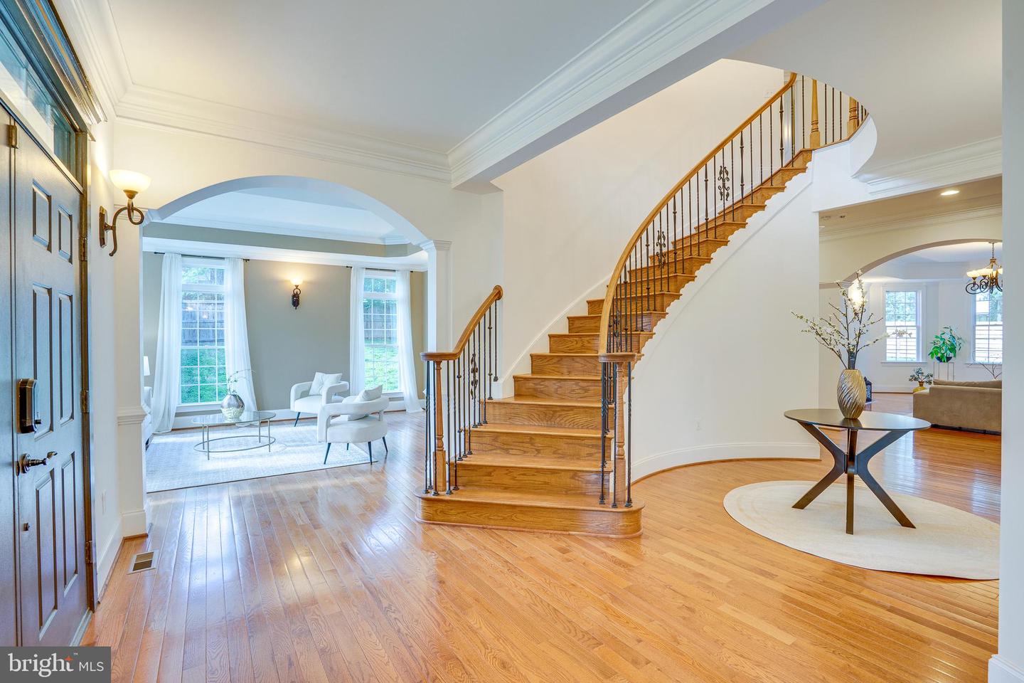 829 GOLDEN ARROW ST, GREAT FALLS, Virginia 22066, 6 Bedrooms Bedrooms, ,6 BathroomsBathrooms,Residential,For sale,829 GOLDEN ARROW ST,VAFX2239824 MLS # VAFX2239824