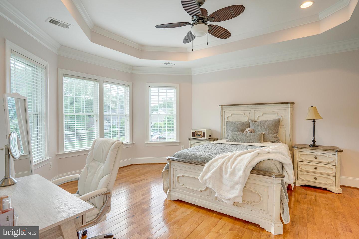 829 GOLDEN ARROW ST, GREAT FALLS, Virginia 22066, 6 Bedrooms Bedrooms, ,6 BathroomsBathrooms,Residential,For sale,829 GOLDEN ARROW ST,VAFX2239824 MLS # VAFX2239824