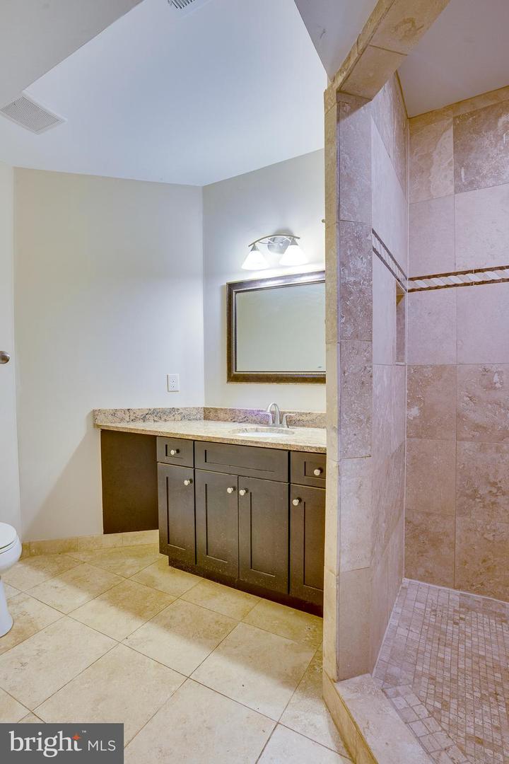 829 GOLDEN ARROW ST, GREAT FALLS, Virginia 22066, 6 Bedrooms Bedrooms, ,6 BathroomsBathrooms,Residential,For sale,829 GOLDEN ARROW ST,VAFX2239824 MLS # VAFX2239824