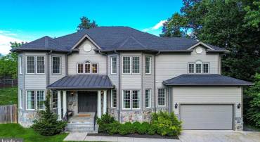 829 GOLDEN ARROW ST, GREAT FALLS, Virginia 22066, 6 Bedrooms Bedrooms, ,6 BathroomsBathrooms,Residential,For sale,829 GOLDEN ARROW ST,VAFX2239824 MLS # VAFX2239824