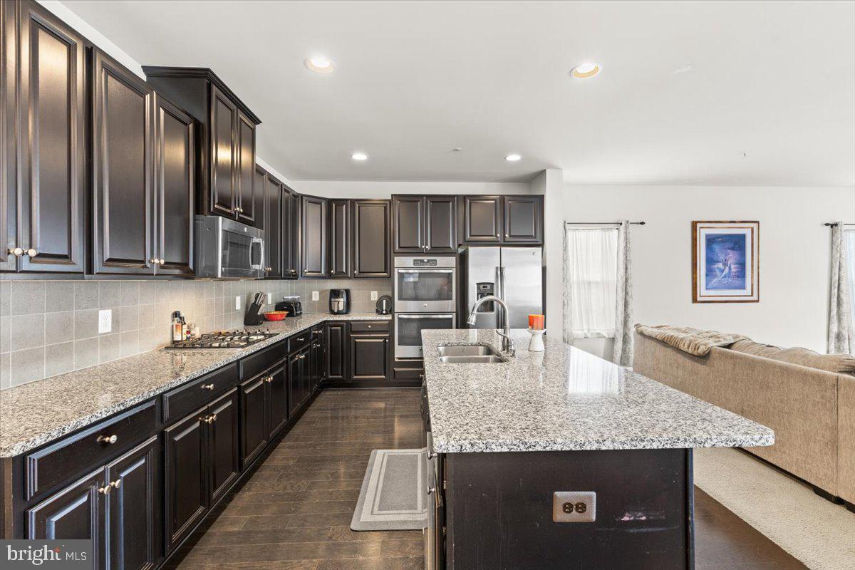 2121 RIVER HERITAGE BLVD, DUMFRIES, Virginia 22026, 4 Bedrooms Bedrooms, ,3 BathroomsBathrooms,Residential,For sale,2121 RIVER HERITAGE BLVD,VAPW2094406 MLS # VAPW2094406