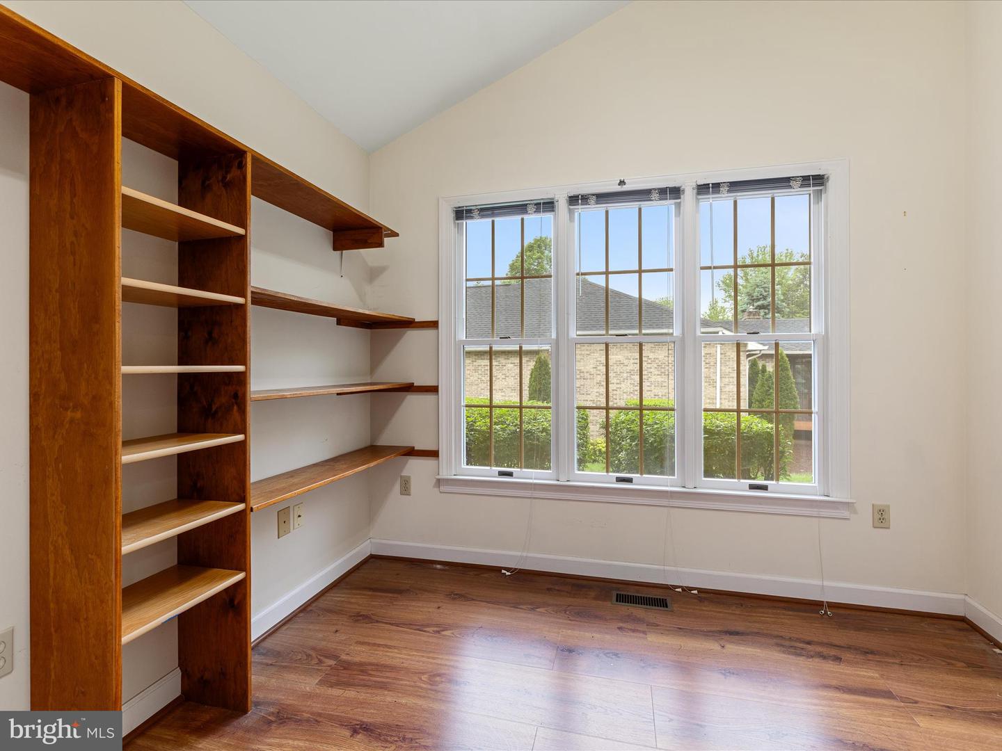 1412 MAGRUDER CT, WINCHESTER, Virginia 22601, 3 Bedrooms Bedrooms, ,2 BathroomsBathrooms,Residential,For sale,1412 MAGRUDER CT,VAWI2007662 MLS # VAWI2007662