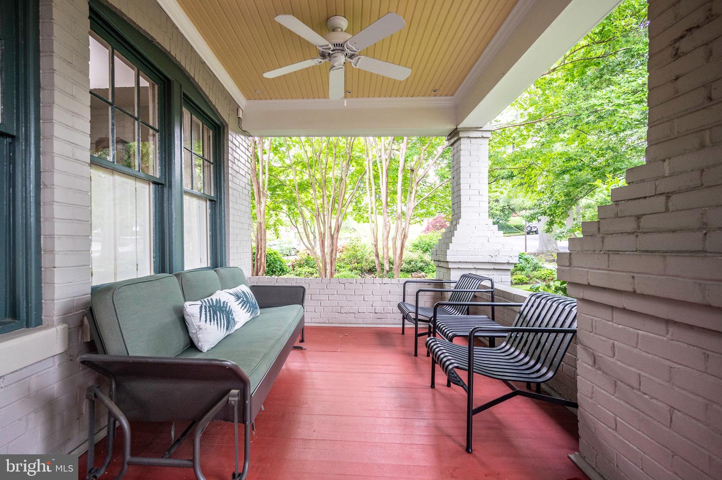 120 W MAPLE ST, ALEXANDRIA, Virginia 22301, 4 Bedrooms Bedrooms, ,3 BathroomsBathrooms,Residential,For sale,120 W MAPLE ST,VAAX2045226 MLS # VAAX2045226