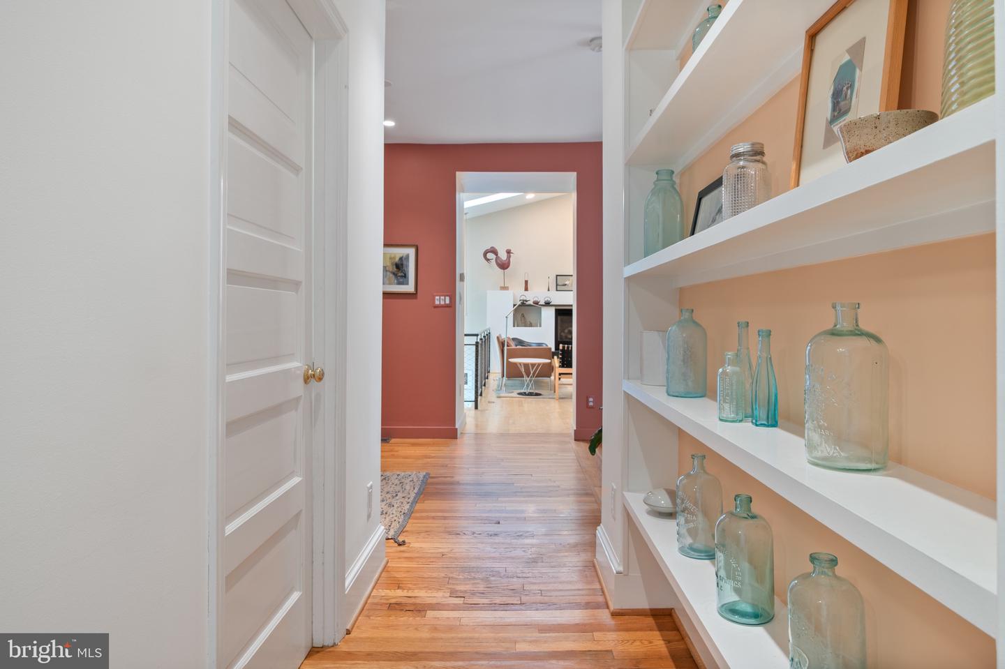 120 W MAPLE ST, ALEXANDRIA, Virginia 22301, 4 Bedrooms Bedrooms, ,3 BathroomsBathrooms,Residential,For sale,120 W MAPLE ST,VAAX2045226 MLS # VAAX2045226