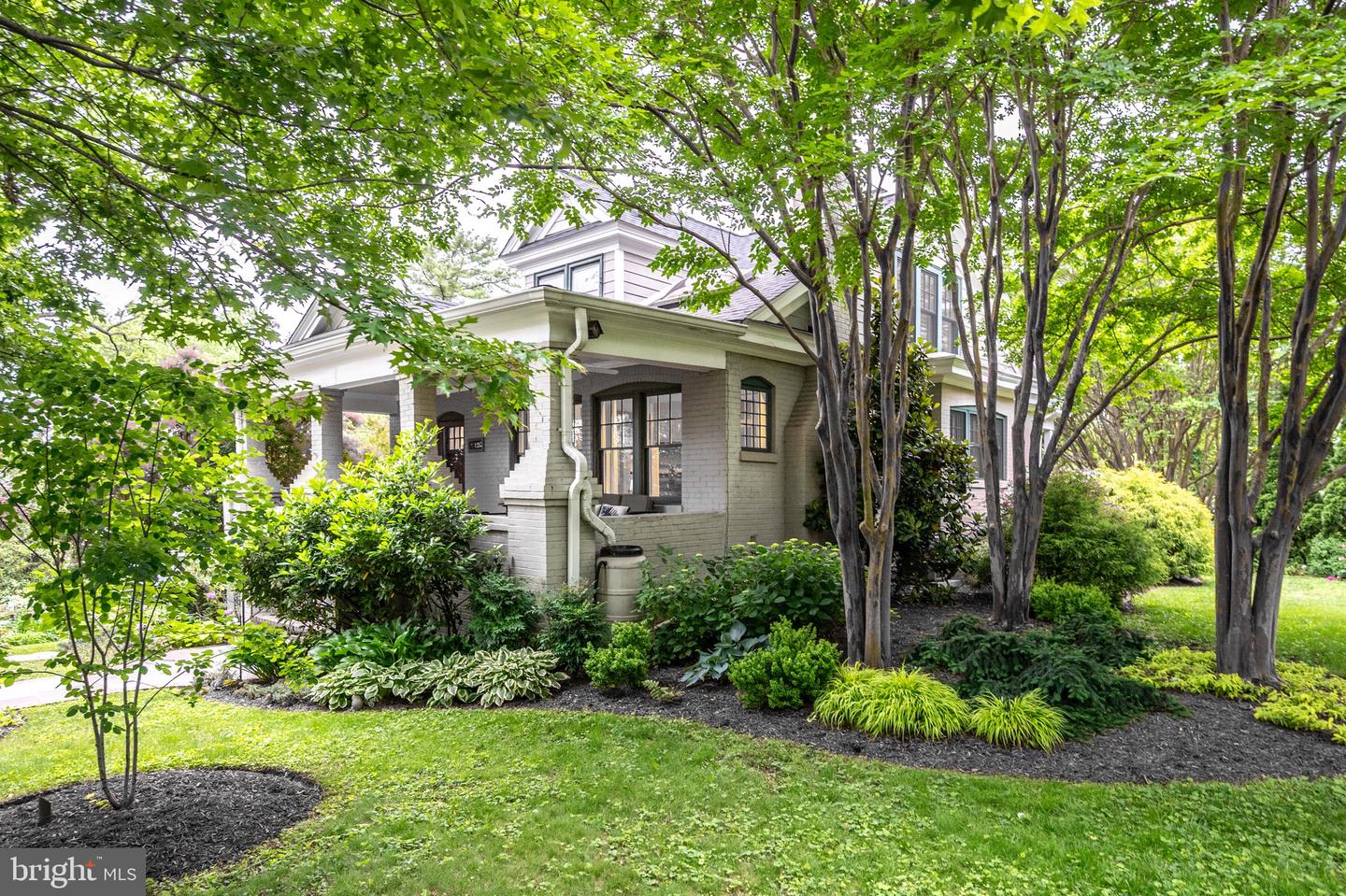 120 W MAPLE ST, ALEXANDRIA, Virginia 22301, 4 Bedrooms Bedrooms, ,3 BathroomsBathrooms,Residential,For sale,120 W MAPLE ST,VAAX2045226 MLS # VAAX2045226