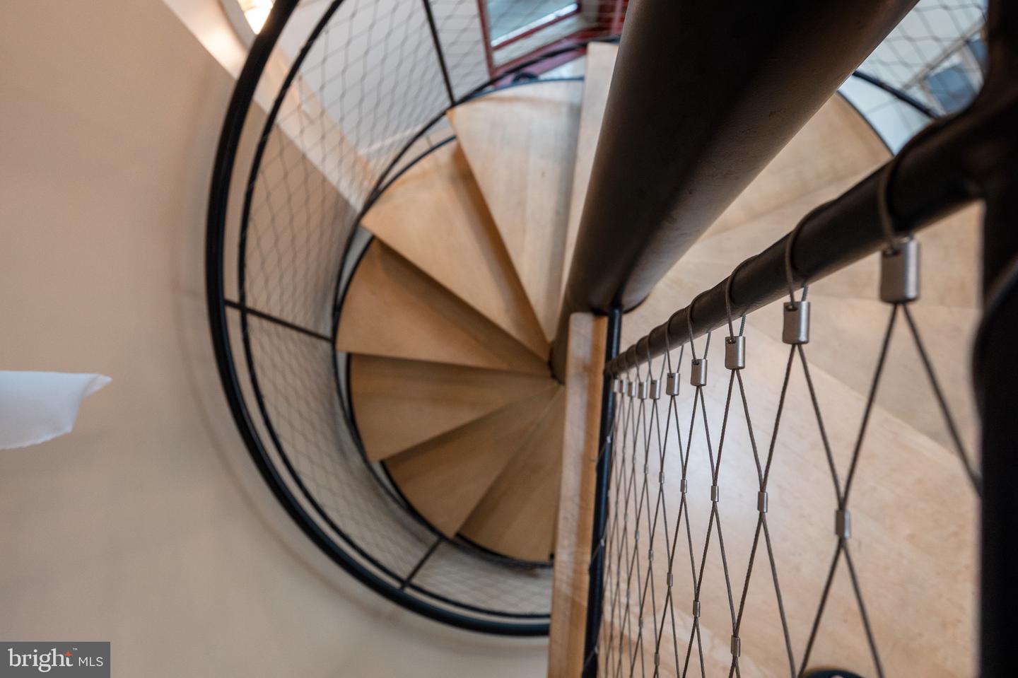 120 W MAPLE ST, ALEXANDRIA, Virginia 22301, 4 Bedrooms Bedrooms, ,3 BathroomsBathrooms,Residential,For sale,120 W MAPLE ST,VAAX2045226 MLS # VAAX2045226