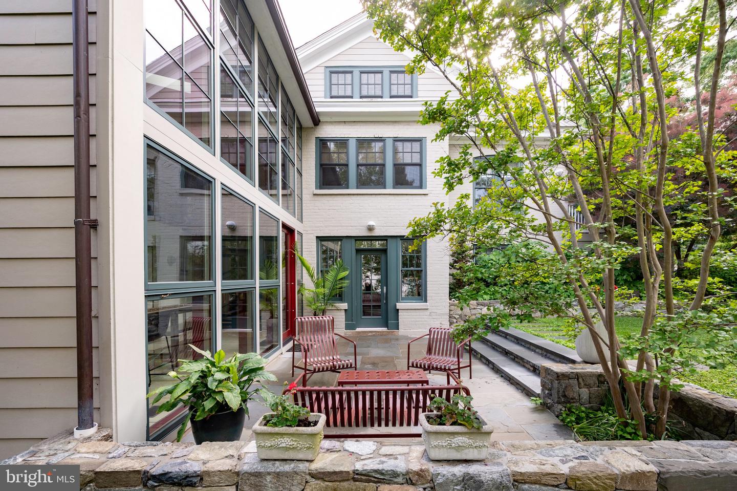 120 W MAPLE ST, ALEXANDRIA, Virginia 22301, 4 Bedrooms Bedrooms, ,3 BathroomsBathrooms,Residential,For sale,120 W MAPLE ST,VAAX2045226 MLS # VAAX2045226