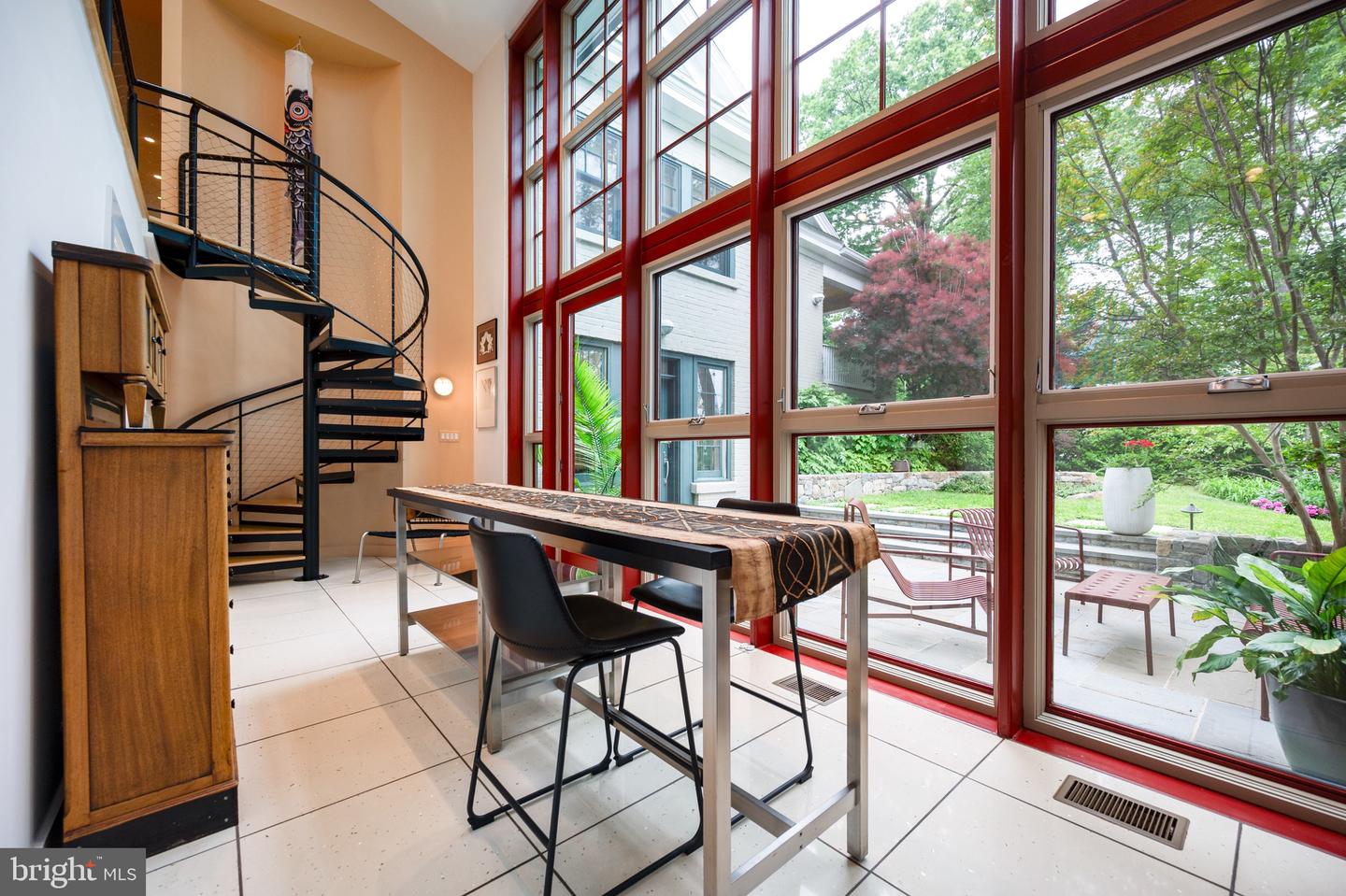 120 W MAPLE ST, ALEXANDRIA, Virginia 22301, 4 Bedrooms Bedrooms, ,3 BathroomsBathrooms,Residential,For sale,120 W MAPLE ST,VAAX2045226 MLS # VAAX2045226