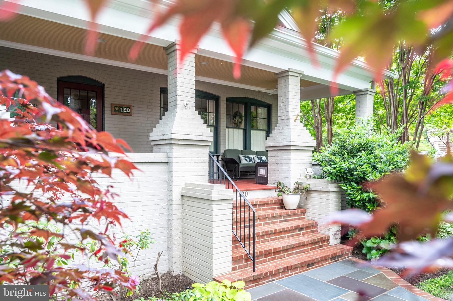 120 W MAPLE ST, ALEXANDRIA, Virginia 22301, 4 Bedrooms Bedrooms, ,3 BathroomsBathrooms,Residential,For sale,120 W MAPLE ST,VAAX2045226 MLS # VAAX2045226