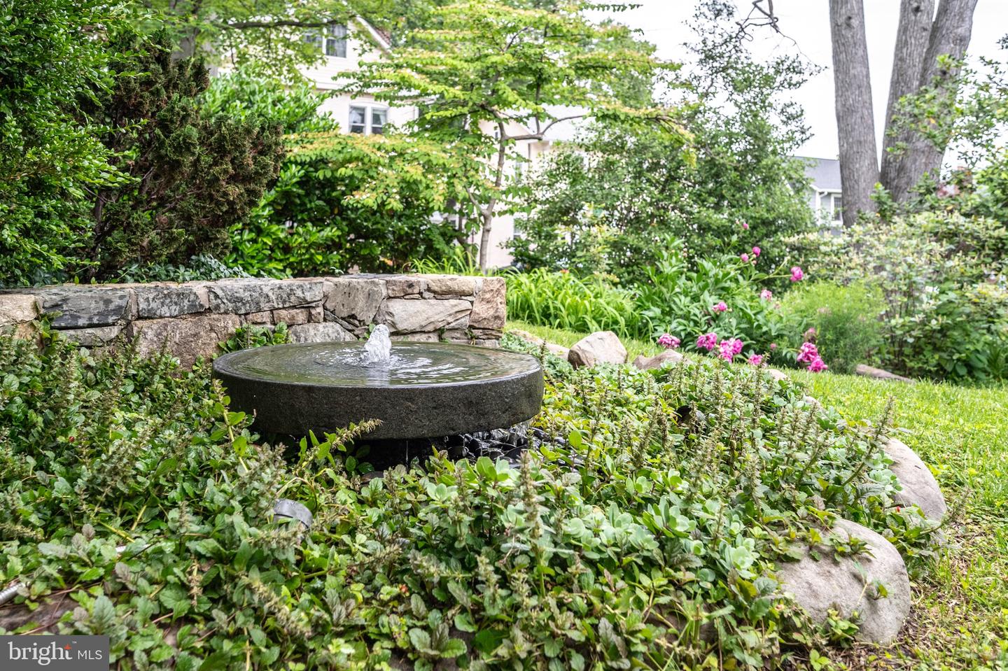 120 W MAPLE ST, ALEXANDRIA, Virginia 22301, 4 Bedrooms Bedrooms, ,3 BathroomsBathrooms,Residential,For sale,120 W MAPLE ST,VAAX2045226 MLS # VAAX2045226