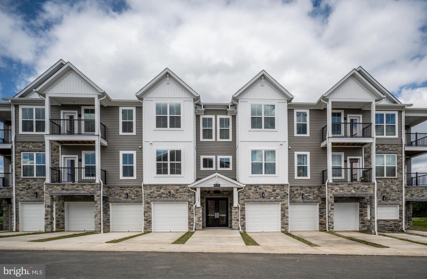 30 HYSSOP WAY #203, STAFFORD, Virginia 22554, 2 Bedrooms Bedrooms, ,2 BathroomsBathrooms,Residential,For sale,30 HYSSOP WAY #203,VAST2038686 MLS # VAST2038686