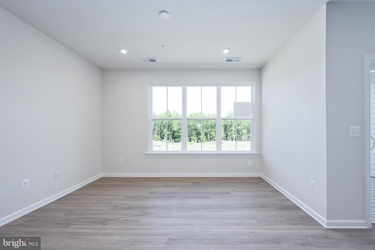 30 HYSSOP WAY #201, STAFFORD, Virginia 22554, 3 Bedrooms Bedrooms, ,2 BathroomsBathrooms,Residential,For sale,30 HYSSOP WAY #201,VAST2038712 MLS # VAST2038712