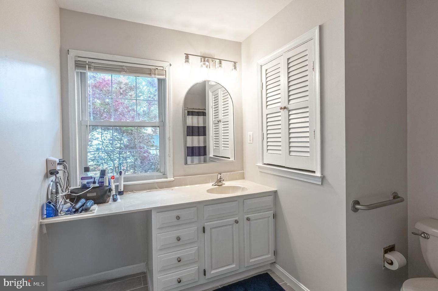 9722 COPELAND DR, MANASSAS, Virginia 20109, 5 Bedrooms Bedrooms, ,2 BathroomsBathrooms,Residential,For sale,9722 COPELAND DR,VAPW2094378 MLS # VAPW2094378