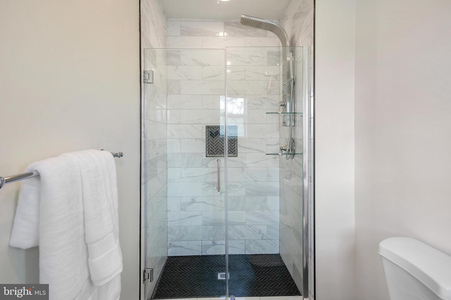 64 V ST NW, WASHINGTON, District Of Columbia 20001, 6 Bedrooms Bedrooms, ,3 BathroomsBathrooms,Residential,For sale,64 V ST NW,DCDC2199980 MLS # DCDC2199980