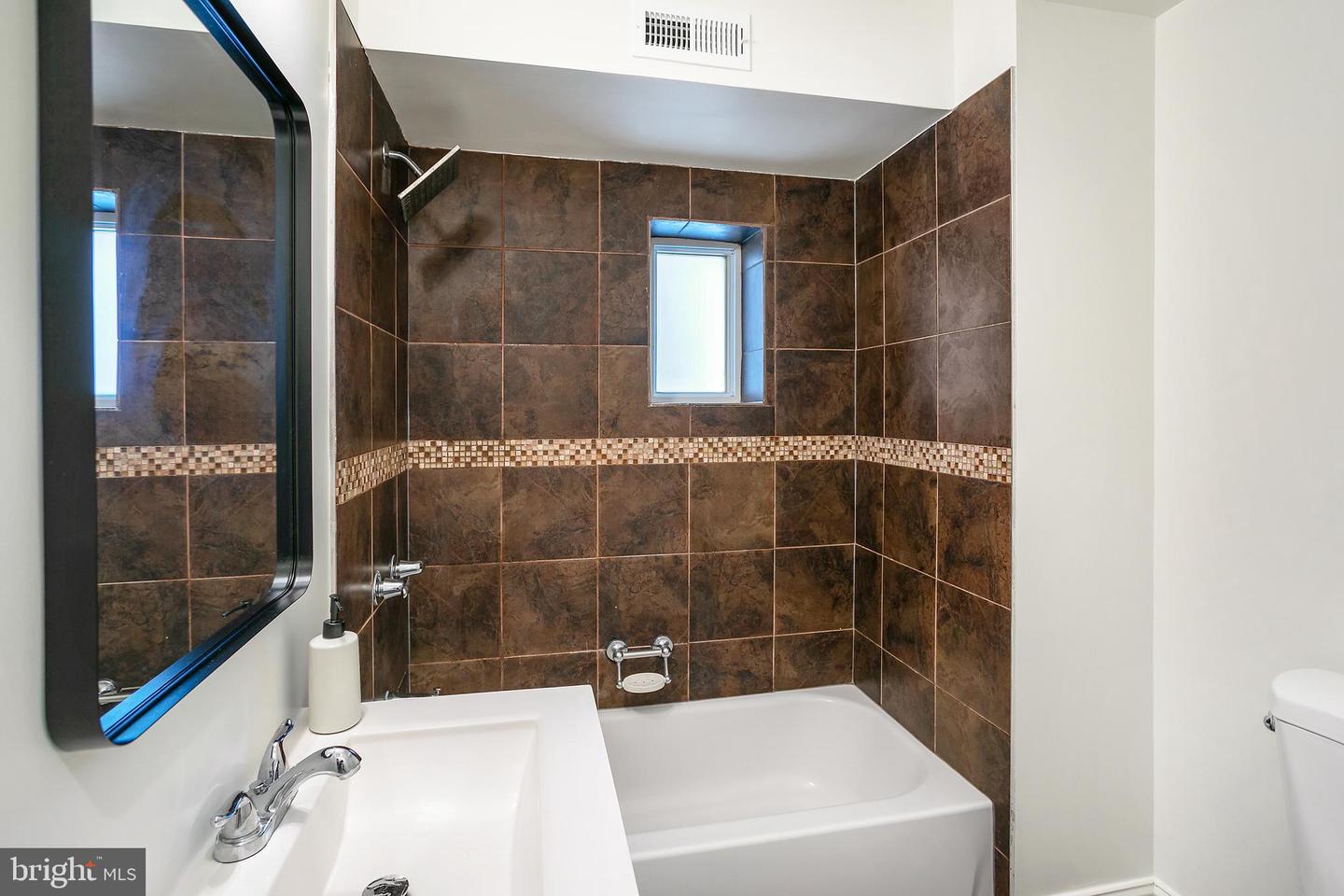 64 V ST NW, WASHINGTON, District Of Columbia 20001, 6 Bedrooms Bedrooms, ,3 BathroomsBathrooms,Residential,For sale,64 V ST NW,DCDC2199980 MLS # DCDC2199980
