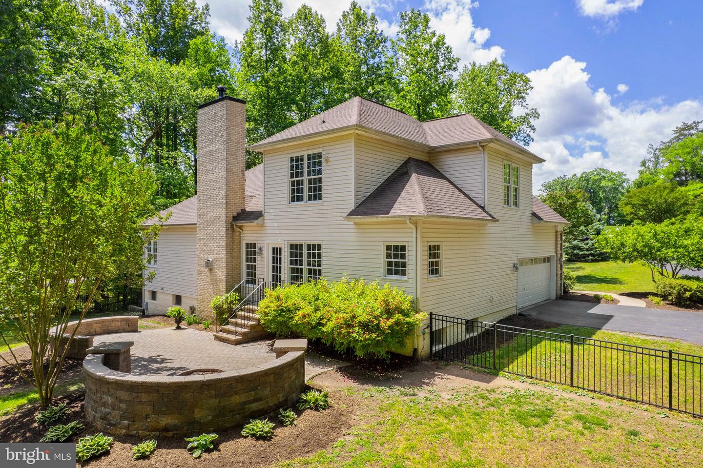 93 INDIAN VIEW CT, STAFFORD, Virginia 22554, 4 Bedrooms Bedrooms, ,3 BathroomsBathrooms,Residential,For sale,93 INDIAN VIEW CT,VAST2038680 MLS # VAST2038680