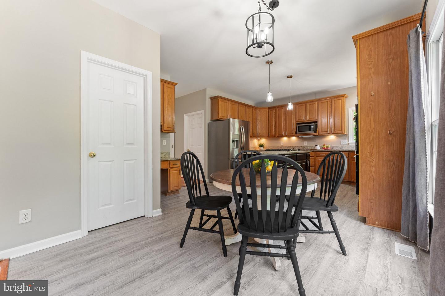 93 INDIAN VIEW CT, STAFFORD, Virginia 22554, 4 Bedrooms Bedrooms, ,3 BathroomsBathrooms,Residential,For sale,93 INDIAN VIEW CT,VAST2038680 MLS # VAST2038680