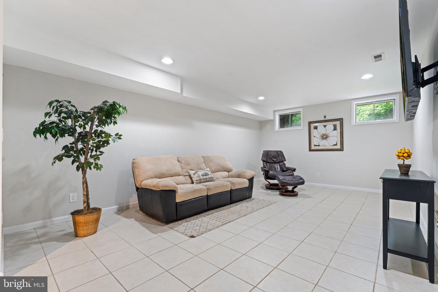 93 INDIAN VIEW CT, STAFFORD, Virginia 22554, 4 Bedrooms Bedrooms, ,3 BathroomsBathrooms,Residential,For sale,93 INDIAN VIEW CT,VAST2038680 MLS # VAST2038680
