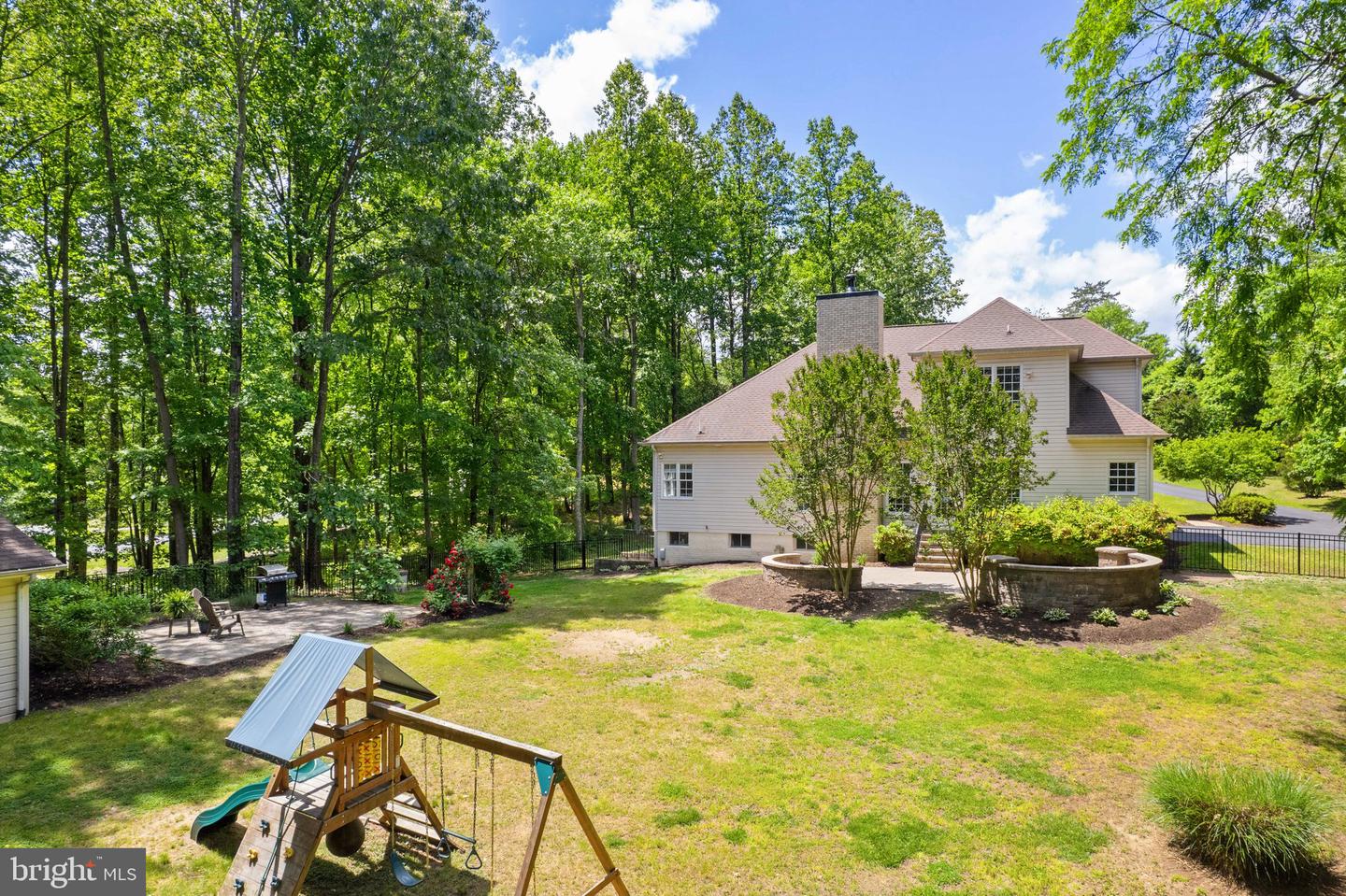 93 INDIAN VIEW CT, STAFFORD, Virginia 22554, 4 Bedrooms Bedrooms, ,3 BathroomsBathrooms,Residential,For sale,93 INDIAN VIEW CT,VAST2038680 MLS # VAST2038680