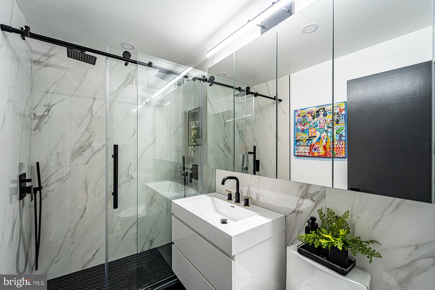 4000 TUNLAW RD NW #908, WASHINGTON, District Of Columbia 20007, 3 Bedrooms Bedrooms, ,1 BathroomBathrooms,Residential,For sale,4000 TUNLAW RD NW #908,DCDC2199920 MLS # DCDC2199920