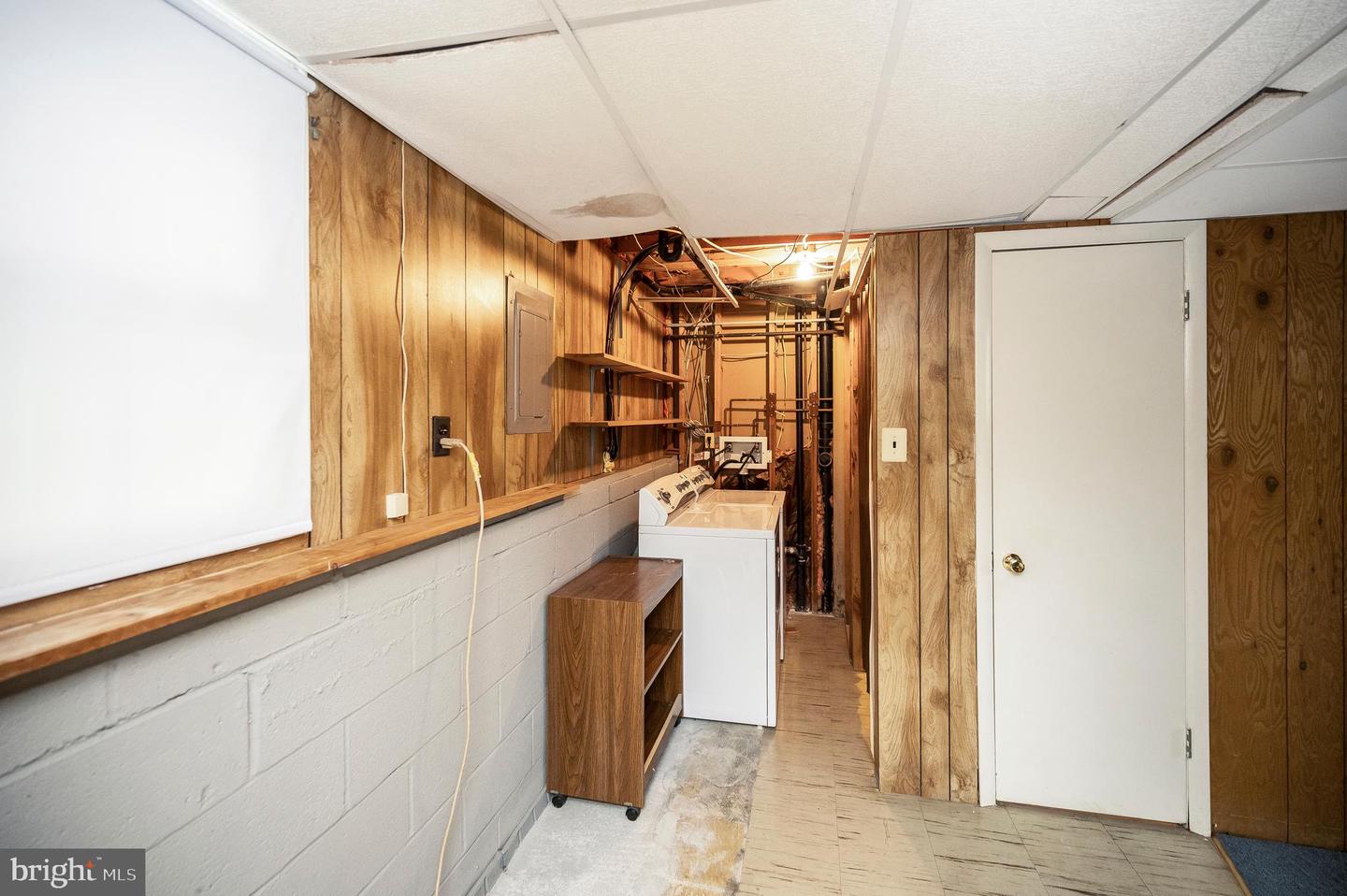 705 CHURCHILL DR, FREDERICKSBURG, Virginia 22407, 3 Bedrooms Bedrooms, ,1 BathroomBathrooms,Residential,For sale,705 CHURCHILL DR,VASP2032990 MLS # VASP2032990