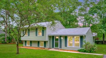 705 CHURCHILL DR, FREDERICKSBURG, Virginia 22407, 3 Bedrooms Bedrooms, ,1 BathroomBathrooms,Residential,For sale,705 CHURCHILL DR,VASP2032990 MLS # VASP2032990