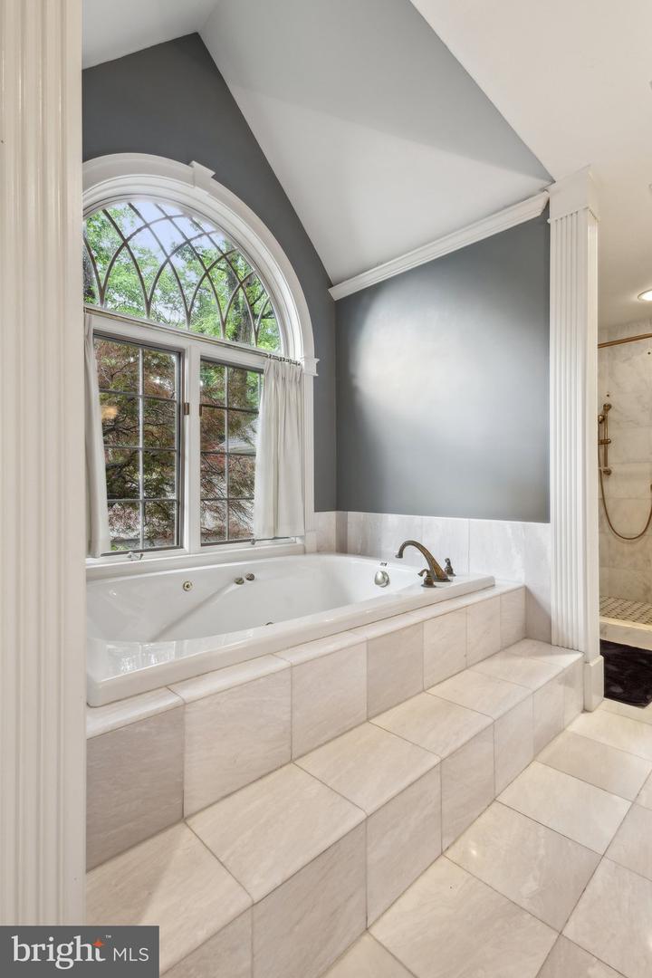 9409 WINDY HILL DR, NOKESVILLE, Virginia 20181, 4 Bedrooms Bedrooms, ,3 BathroomsBathrooms,Residential,For sale,9409 WINDY HILL DR,VAPW2094392 MLS # VAPW2094392