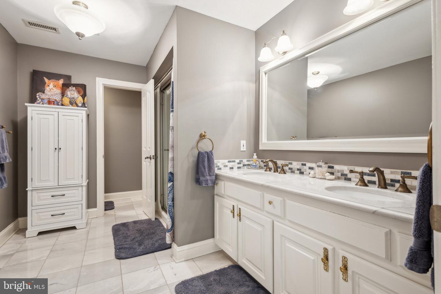 9409 WINDY HILL DR, NOKESVILLE, Virginia 20181, 4 Bedrooms Bedrooms, ,3 BathroomsBathrooms,Residential,For sale,9409 WINDY HILL DR,VAPW2094392 MLS # VAPW2094392