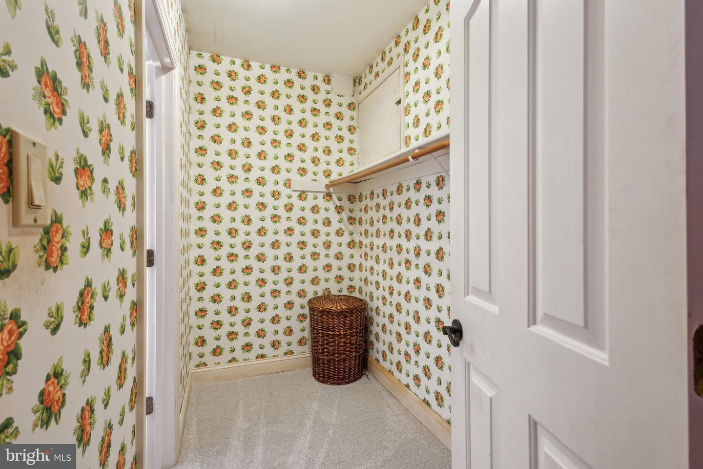 9409 WINDY HILL DR, NOKESVILLE, Virginia 20181, 4 Bedrooms Bedrooms, ,3 BathroomsBathrooms,Residential,For sale,9409 WINDY HILL DR,VAPW2094392 MLS # VAPW2094392
